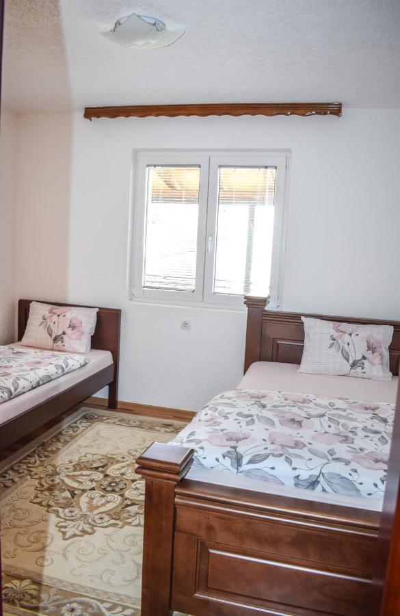 Ema Guest House Plav Ngoại thất bức ảnh